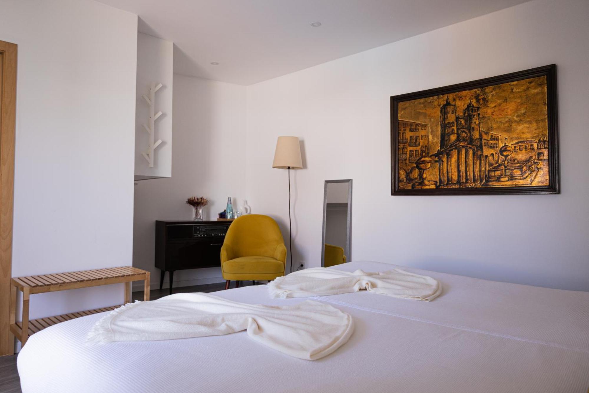 Double Room,1549066708:JPEG