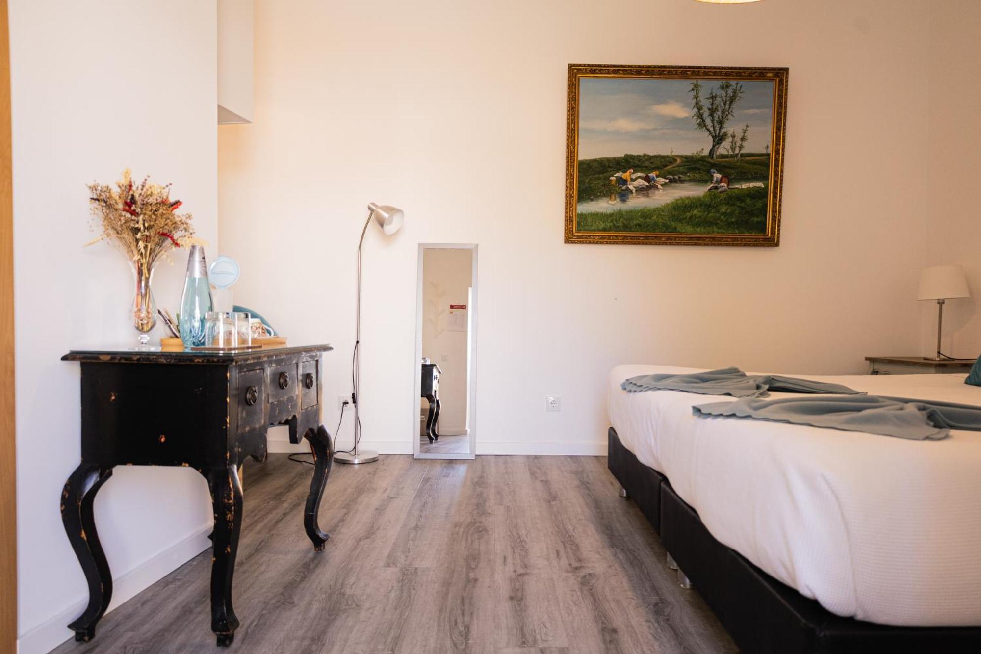 Double Room,1549066930:JPEG