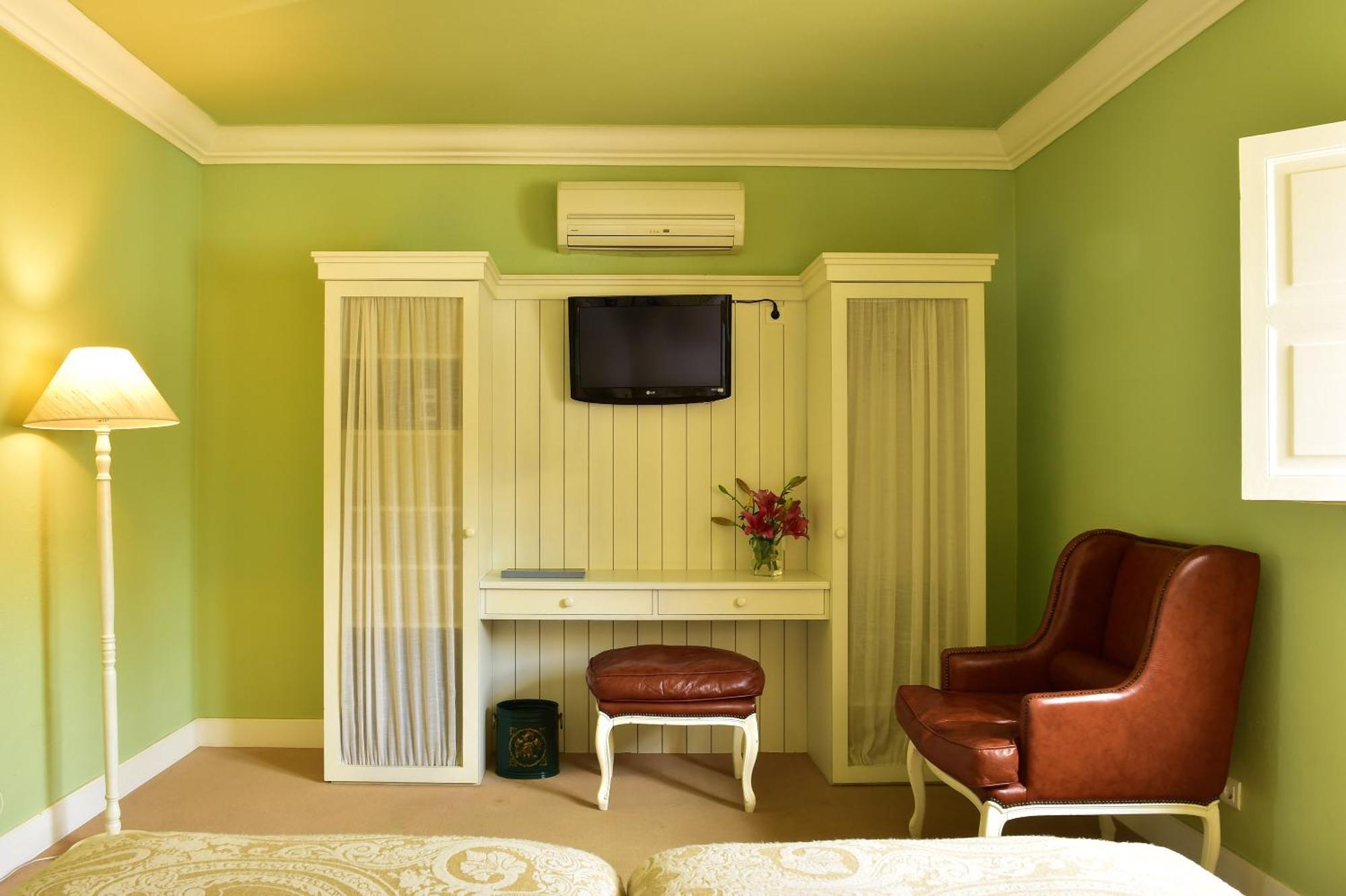 Superior Double or Twin Room,1433024134:JPEG